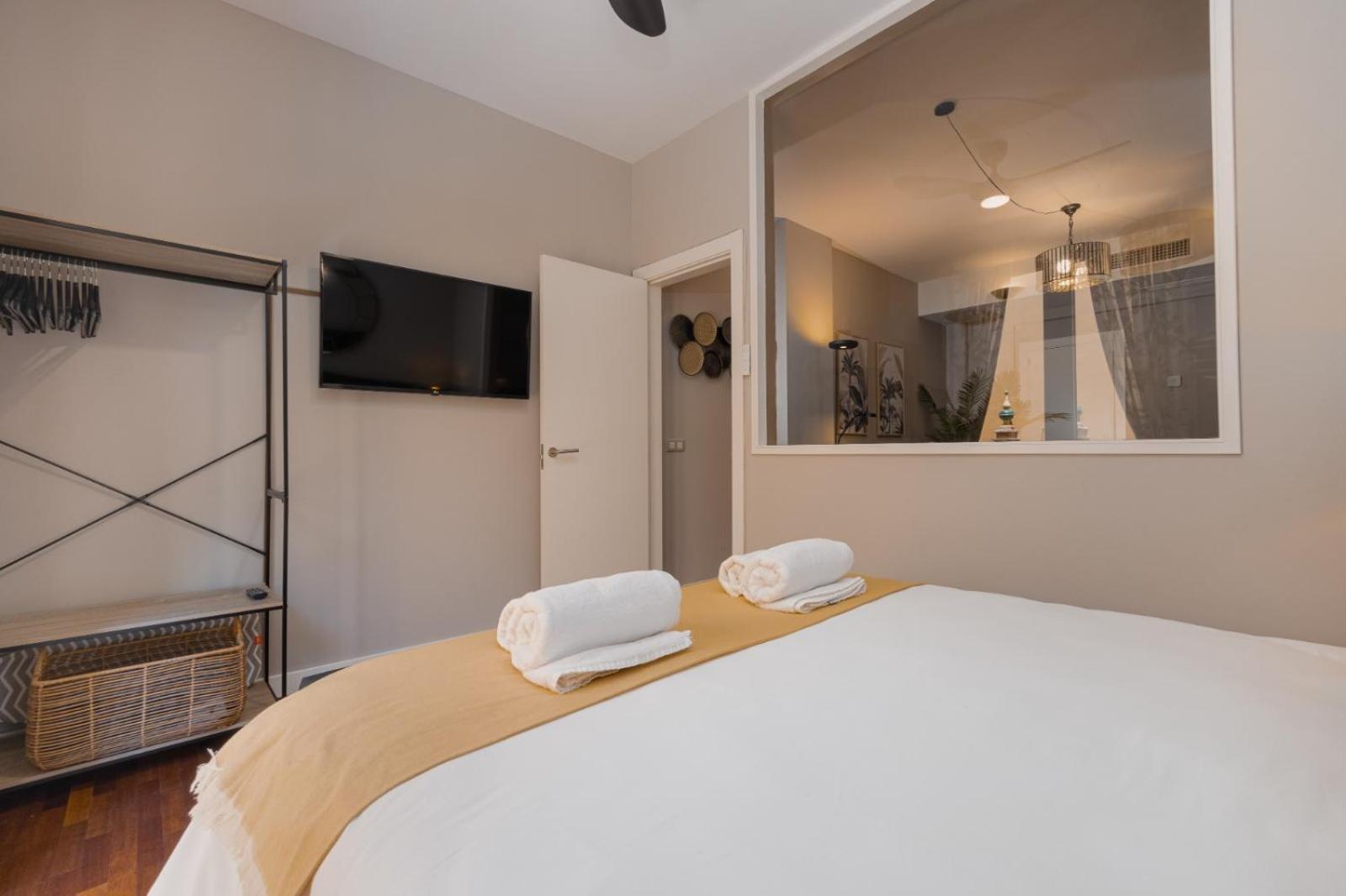 Cathedral - Center Apartment